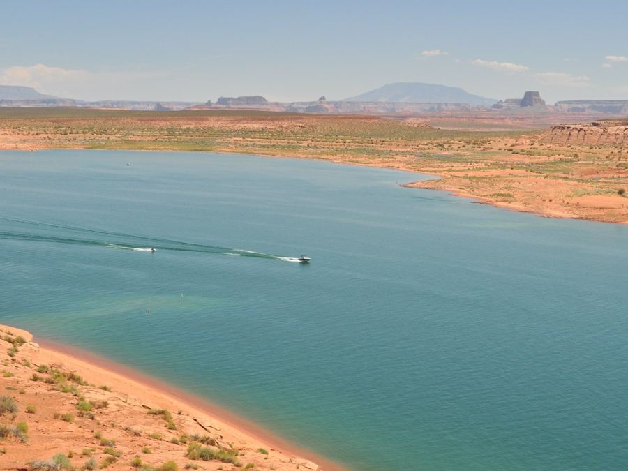 Boat on the blue water of Lake Powell
